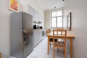 10 guests, 70m2, center of Old Town, Wi-Fi, Streaming