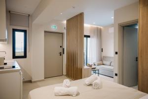 Armyra suites