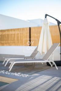 Villa Oasis Mar Menor, private pool, walk to beach, by OYOOSTAYS