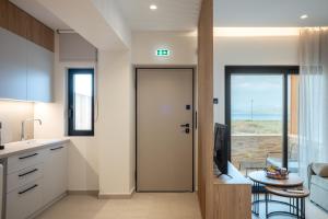 Armyra suites