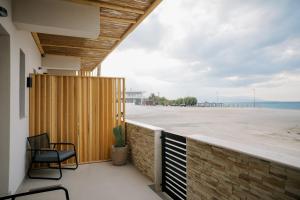 Armyra suites