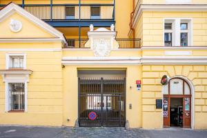 Bright - Bedroom Apartment for 5 - Prague Center
