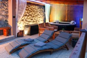 Hilltop Hideaway with Jacuzzi & Sauna by Destination GREEN Croatia