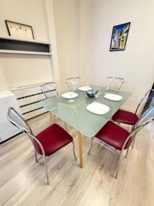 Vienna 2BDR near Opera and Cathedral w Working space