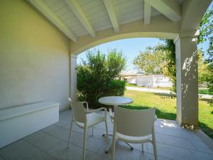 Limone Beach Resort