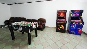 Riverside Stay at Stary Rynek - billiards, foosball and arcade games