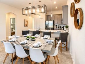 Dazzling Thematic 2BR with 2 Clubhouses
