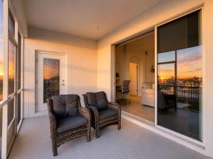 Dazzling Thematic 2BR with 2 Clubhouses