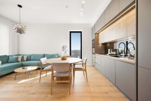 Artisa Riia Str 20a Luxury 2BR Penthouse Apartment
