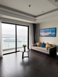 The Sapphire Hạ Long