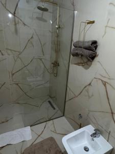 Univers City Beautiful 3BR Flat for 6 Guests