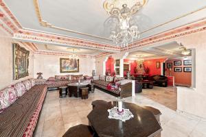 Lahana - CFC - 5 Beds - 3m from Aeria Mall