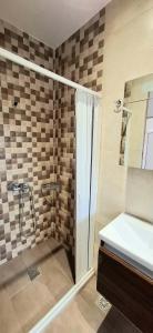 lake agia apartments