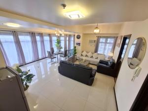 Exclusive 1BR Balcony -60sqm -PET -FreeParking -MOA,PICC,CCP,WTC,Airport