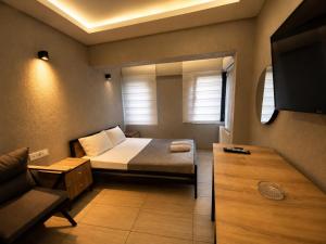 Safir aden suit