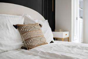 Downtown Chic Elegant Budapest Gem