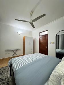 Modern 1-Bedroom apartment in Mikocheni