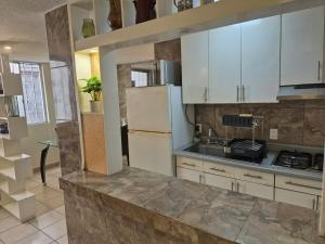 Apartment conveniently located and well equipped