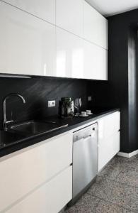 Chic duplex in milan center fashion district