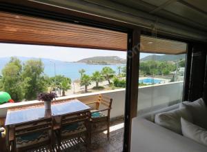 Datca Suit