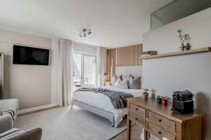 Tara Suite
