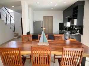 Casa con alberca privada en Almarena