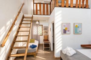 Believe Surf & Yoga Lodge Santa Teresa