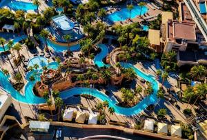 32nd Floor MGM Signature 2BR Combo High-Floor Views No Resort Fees