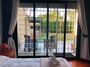 Garden Guest Room Private Entrance & En-Suite