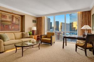 32nd Floor MGM Signature 2BR Combo High-Floor Views No Resort Fees