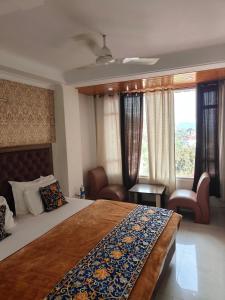 Hotel Palace View, Arki