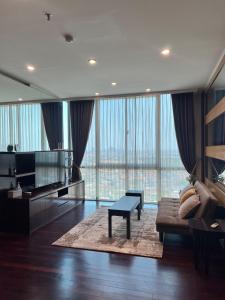 Spacious Apartement 3BR Ciputra World