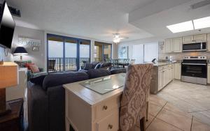 Phoenix I 1031 condo