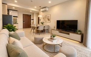 LaLa The Emerald Golf View