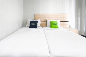 Urbanview Hotel Mutiara Mataram Lombok