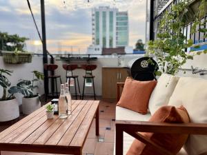 Central D1 3BR 4BA Home l Private Rooftop BBQ