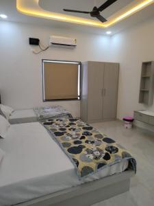 Shiva Guest House