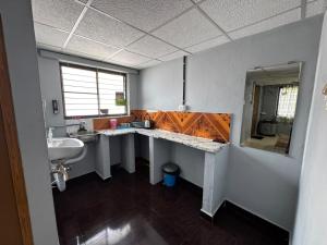 Kensons INN - Non AC - 2 Bedroom Private Apartment