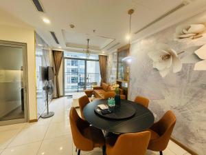 Nice Luxury Apartments in Vinhome Central