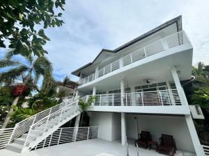 colonial style villa sea view and private pool
