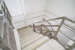 RedDoorz near Palembang Airport 2