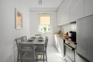 Lumina I 2 room Apart with Balcony I Park Skaryszewski