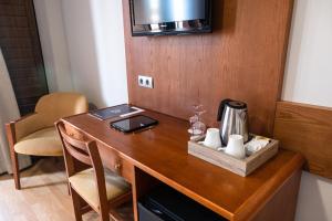 Hotel Adonis Plaza