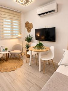 Marquina Beach Studio