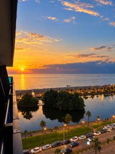 Excellent Sea View Apartments - Orbi City Batumi