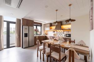 SANCTUARY POOL Villa