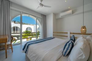 Las Casas 5 - Romantic Tropical Villa in Bingin