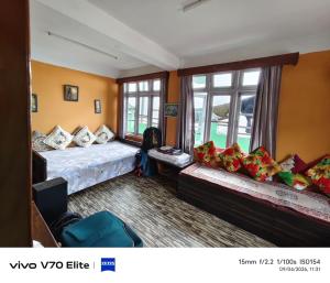 Rups Homestay by Windchimes
