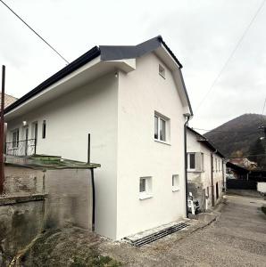 Dom Na Kameni