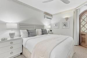 Chic Beachfront 2-bed - Saint Peters Bay 208